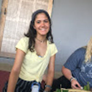 Meet your Posher, Roxana